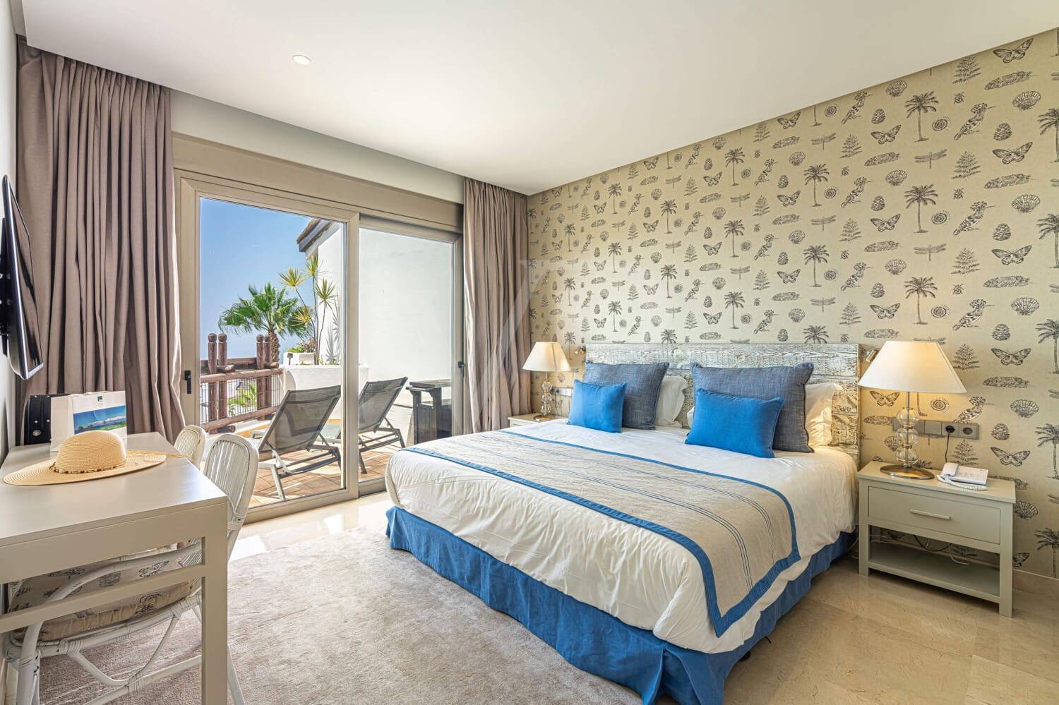 3 chambre Penthouse à vendre à Guia de Isora avec piscine - 1 599 000 € (Ref: 10099681)