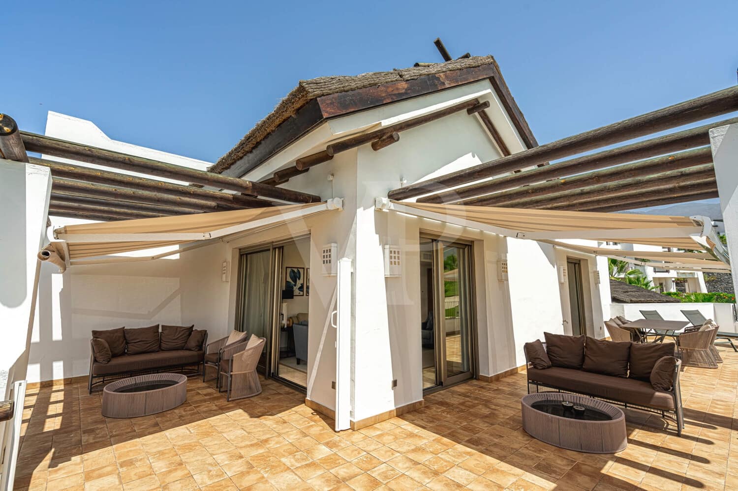 3 chambre Penthouse à vendre à Guia de Isora avec piscine - 1 599 000 € (Ref: 10099681)