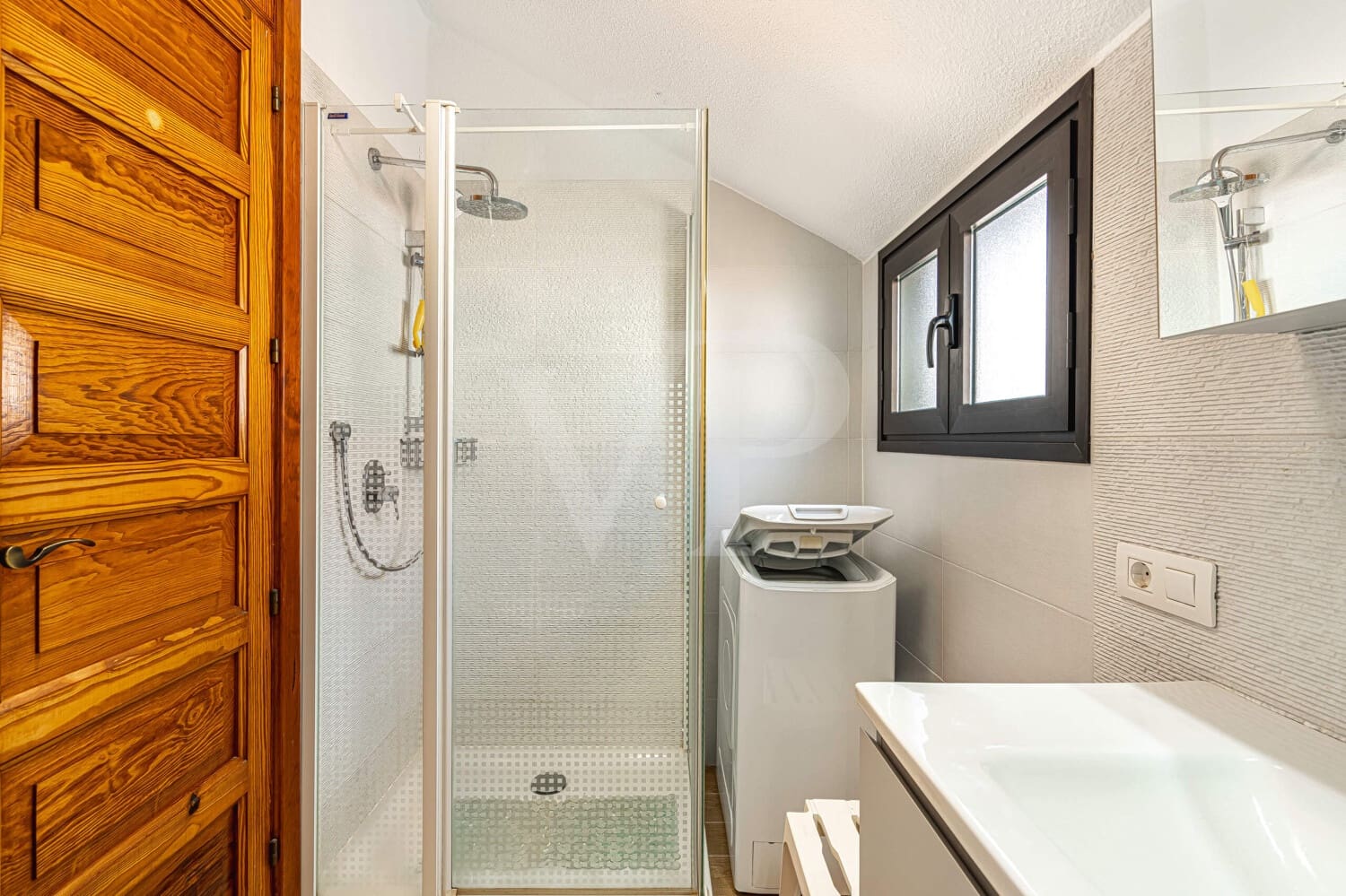 1 quarto Apartamento para venda em Playa de las Americas com piscina - 399 000 € (Ref: 10118809)