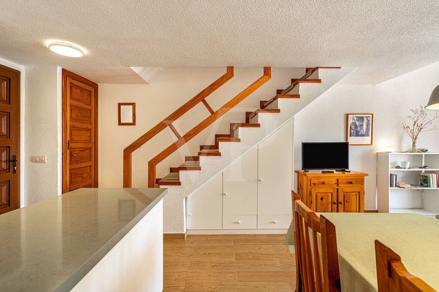 1 quarto Apartamento para venda em Playa de las Americas, Arona com piscina - 399 000 € (Ref: 10118809)