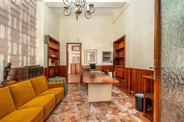 6 bedroom Townhouse for sale in Guía de Isora with garage - € 450,000 (Ref: 10118810)