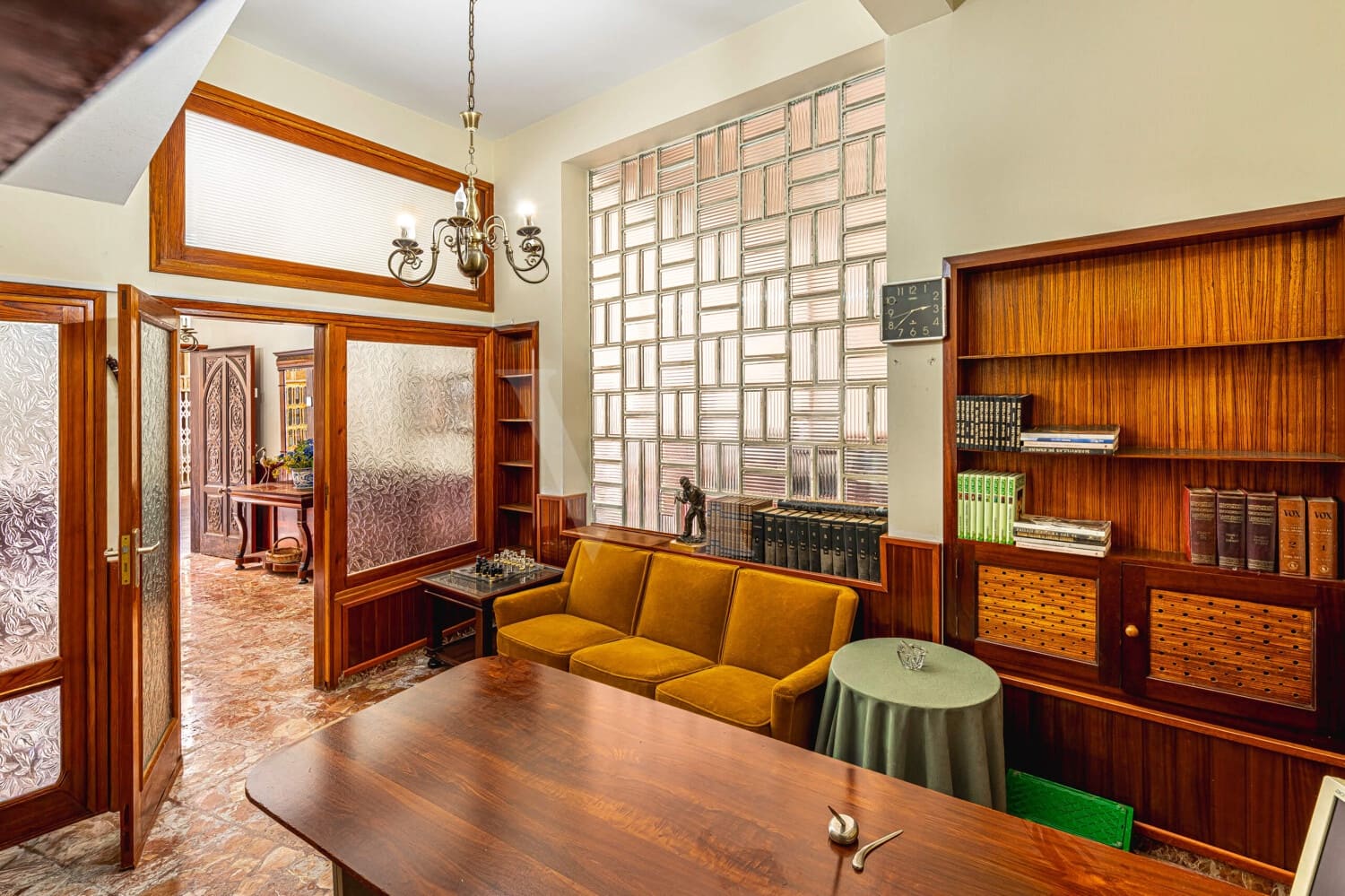6 bedroom Townhouse for sale in Guia de Isora with garage - € 450,000 (Ref: 10118810)