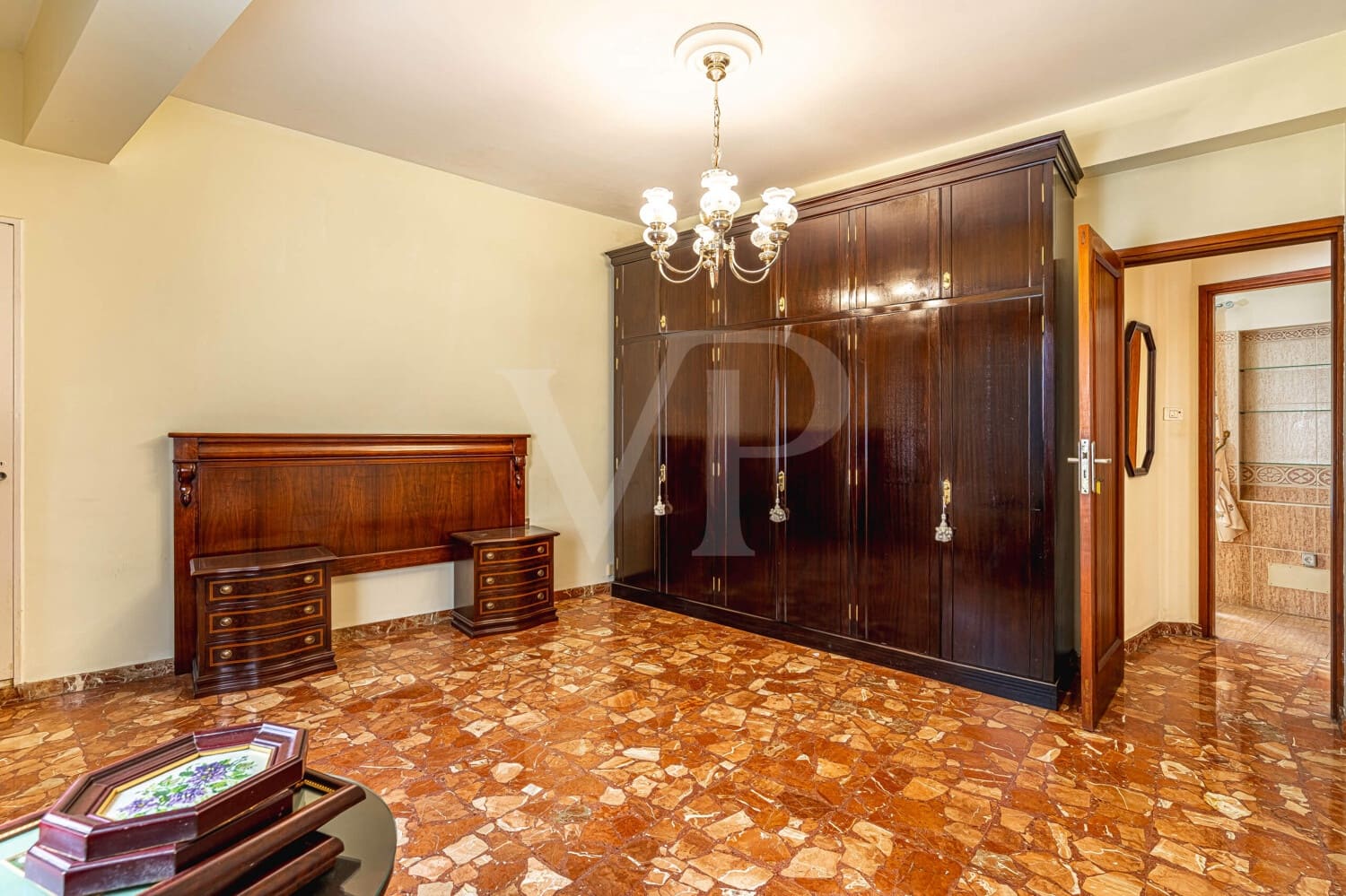 6 bedroom Townhouse for sale in Guia de Isora with garage - € 450,000 (Ref: 10118810)
