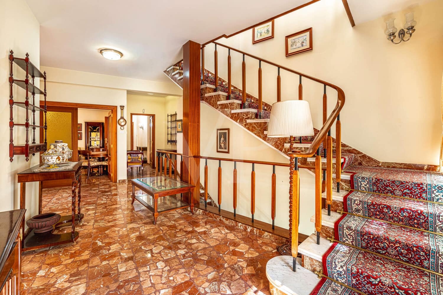 6 bedroom Townhouse for sale in Guia de Isora with garage - € 450,000 (Ref: 10118810)