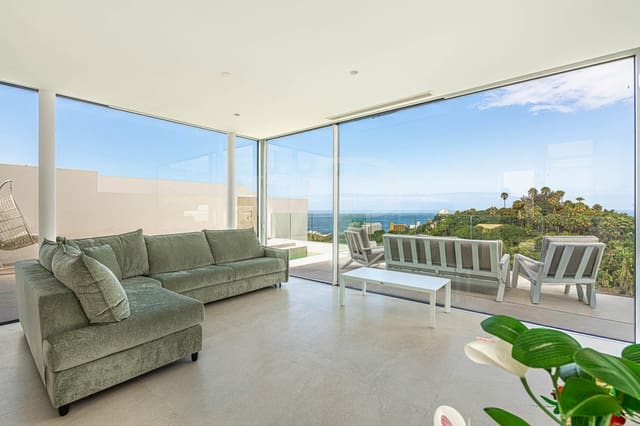 4 sovrum Villa till salu i Costa Adeje, Adeje med pool garage - 2 500 000 € (Ref: 10131374)