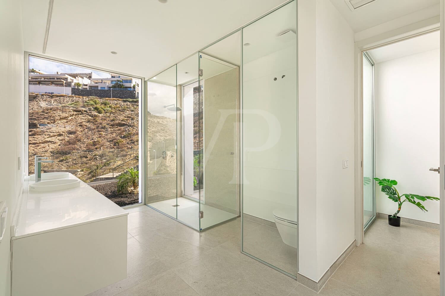 4 sovrum Villa till salu i Costa Adeje med pool garage - 2 500 000 € (Ref: 10131374)