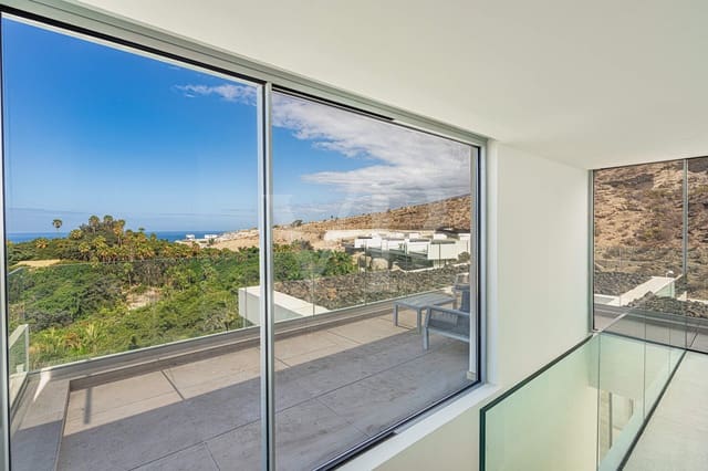 4 sovrum Villa till salu i Costa Adeje, Adeje med pool garage - 2 500 000 € (Ref: 10131374)