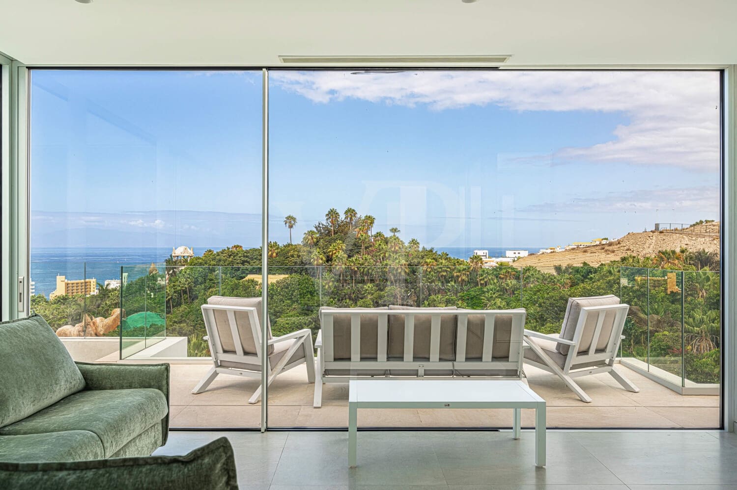 4 sovrum Villa till salu i Costa Adeje med pool garage - 2 500 000 € (Ref: 10131374)