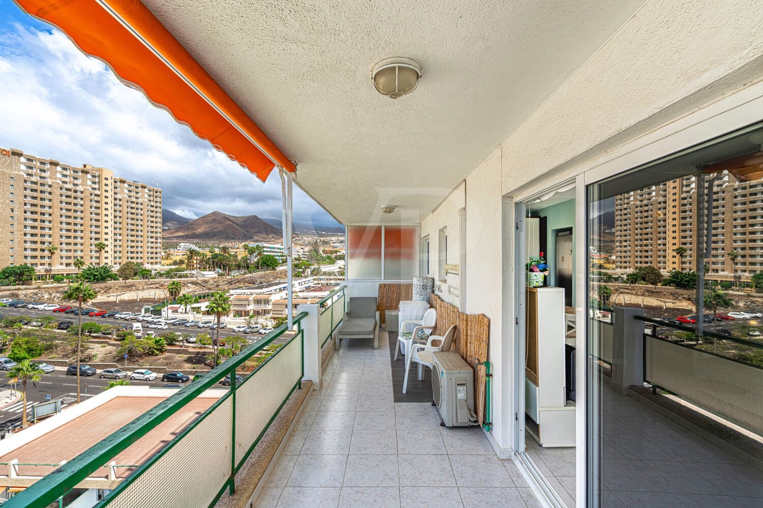 1 Zimmer Wohnung zu verkaufen in Los Cristianos mit Pool - 395.000 € (Ref: 10139184)