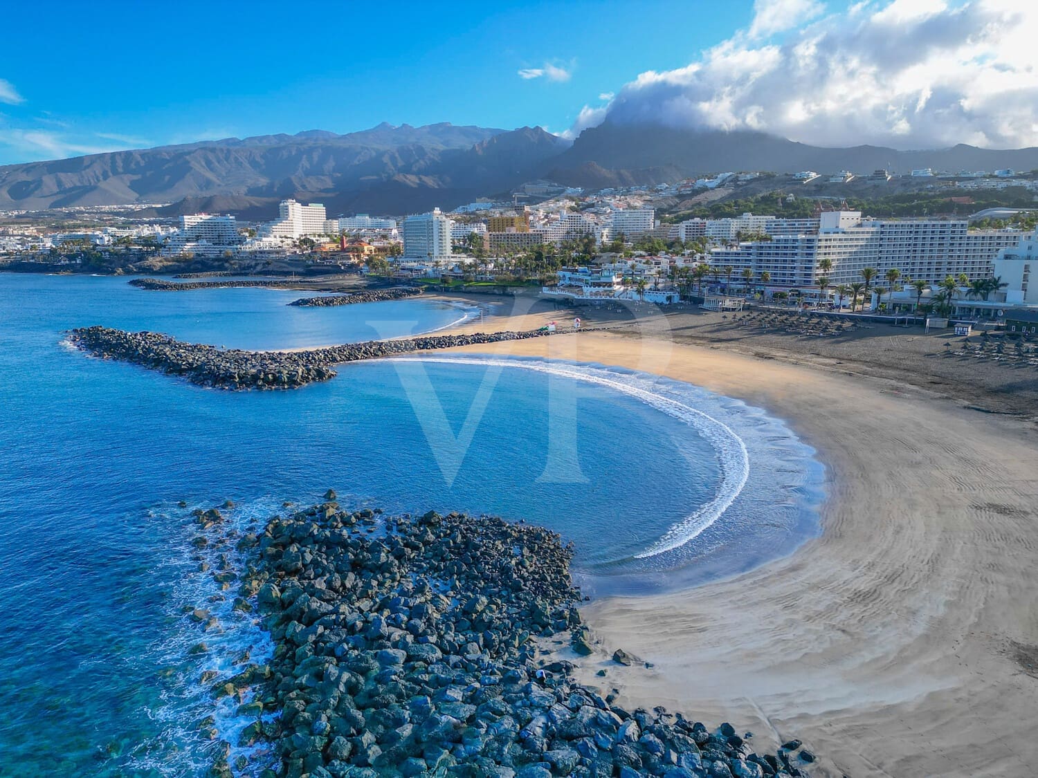 3 sypialnia Penthouse na sprzedaż w Los Cristianos z basenem garażem - 2 219 336 € (Ref: 10176383)