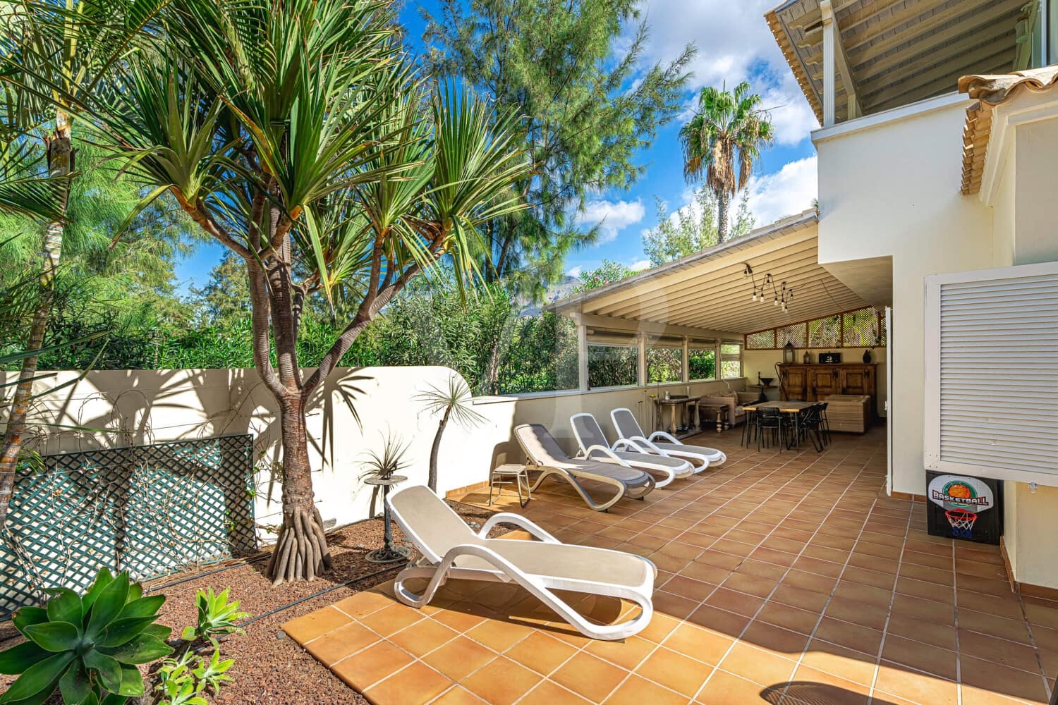 4 chambre Maison de Ville à vendre à Los Cristianos avec piscine garage - 1 297 000 € (Ref: 10186549)