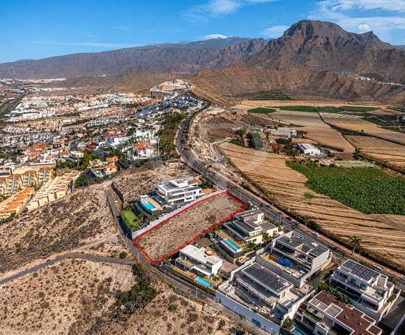 Grond te koop in San Eugenio Alto, Adeje - € 3.950.000 (Ref: 10186550)