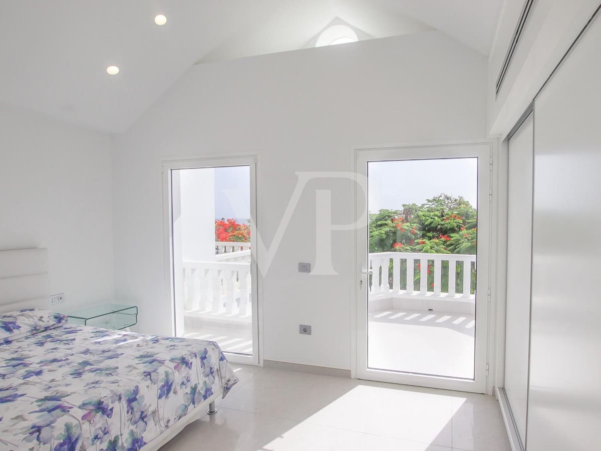 3 soveværelse Rækkehus til salg i Fanabe med swimmingpool - € 1.400.000 (Ref: 7049141)