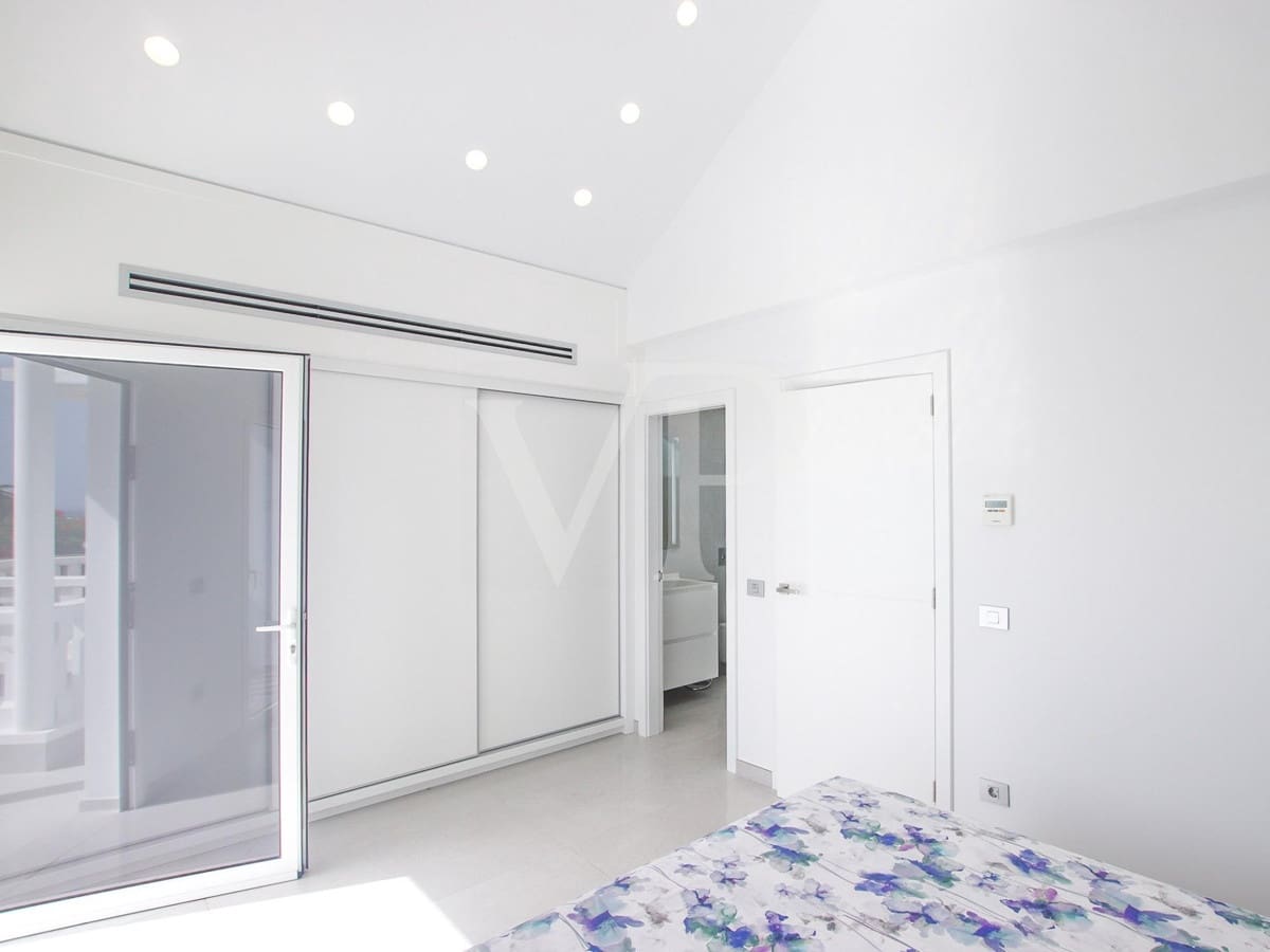 3 soveværelse Rækkehus til salg i Fanabe med swimmingpool - € 1.400.000 (Ref: 7049141)