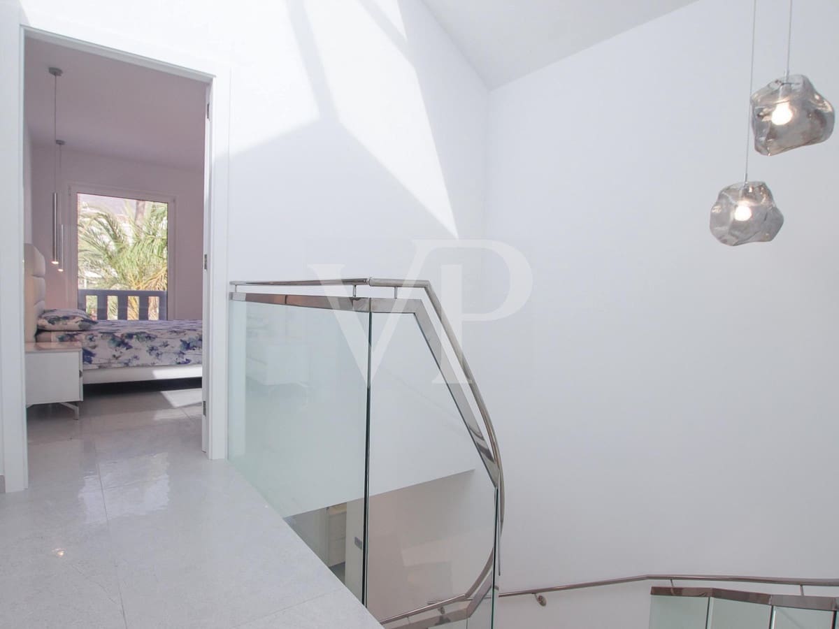 3 soveværelse Rækkehus til salg i Fanabe med swimmingpool - € 1.400.000 (Ref: 7049141)