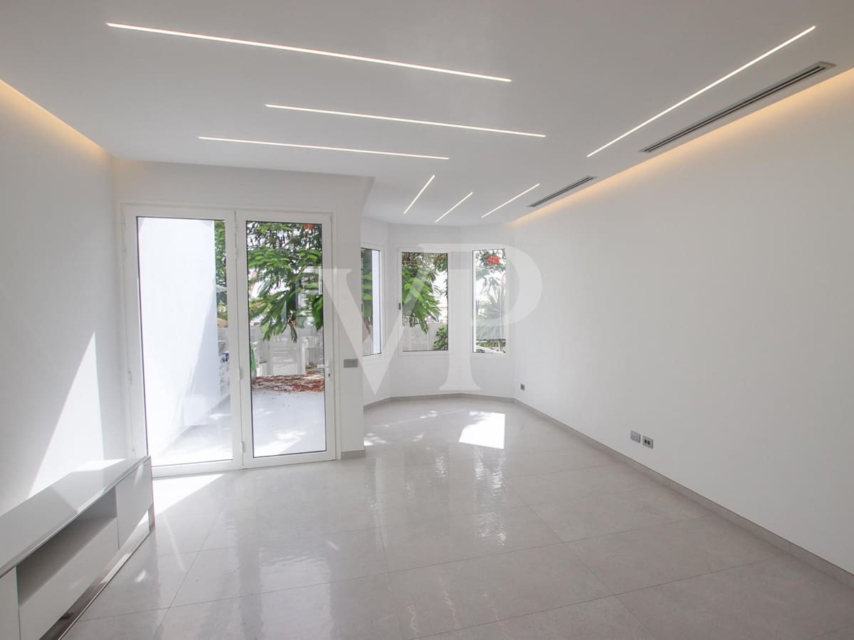 3 soveværelse Rækkehus til salg i Fanabe med swimmingpool - € 1.400.000 (Ref: 7049141)