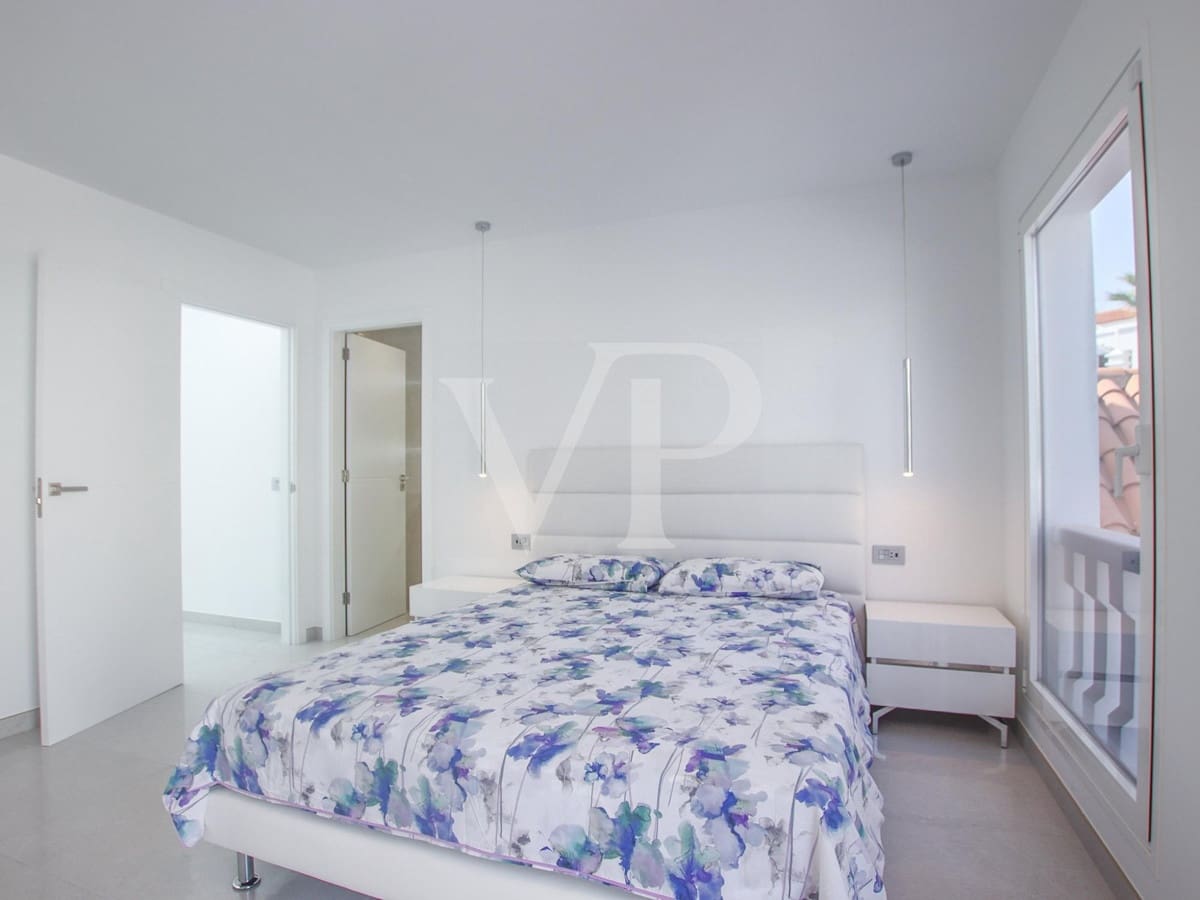 3 soveværelse Rækkehus til salg i Fanabe med swimmingpool - € 1.400.000 (Ref: 7049141)