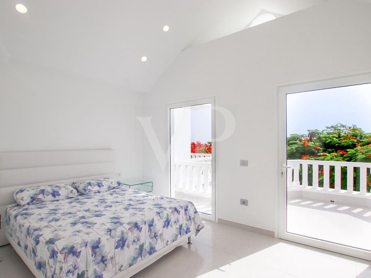 3 soveværelse Rækkehus til salg i Fanabe med swimmingpool - € 1.400.000 (Ref: 7049141)