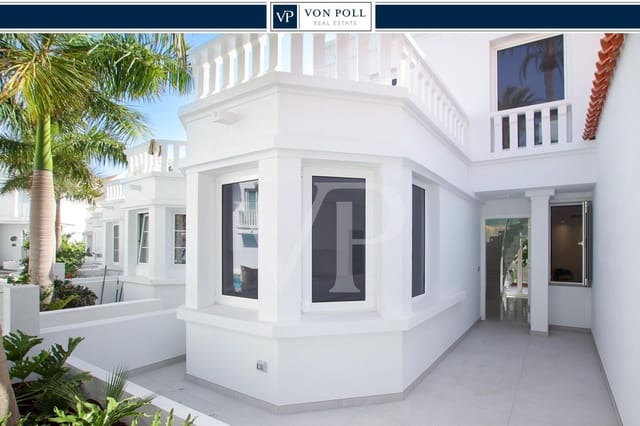 3 slaapkamer Rijtjeshuis te koop in Fañabe, Adeje met zwembad - € 1.400.000 (Ref: 7049141)