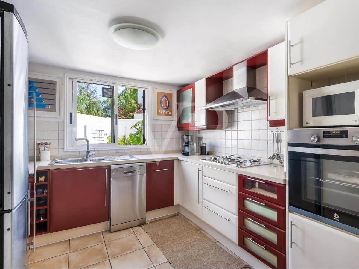 6 soveværelse Villa til salg i Playa de las Americas med swimmingpool - € 2.500.000 (Ref: 7190329)