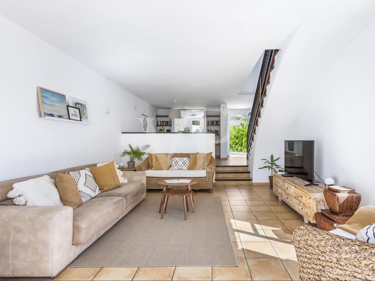 6 soveværelse Villa til salg i Playa de las Americas med swimmingpool - € 2.500.000 (Ref: 7190329)