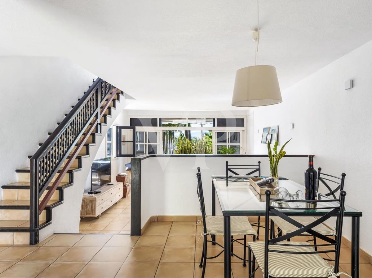 6 soveværelse Villa til salg i Playa de las Americas med swimmingpool - € 2.500.000 (Ref: 7190329)