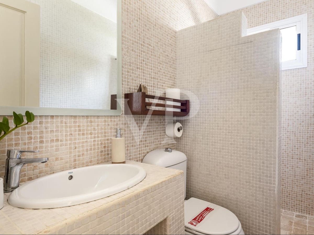 6 soveværelse Villa til salg i Playa de las Americas med swimmingpool - € 2.500.000 (Ref: 7190329)