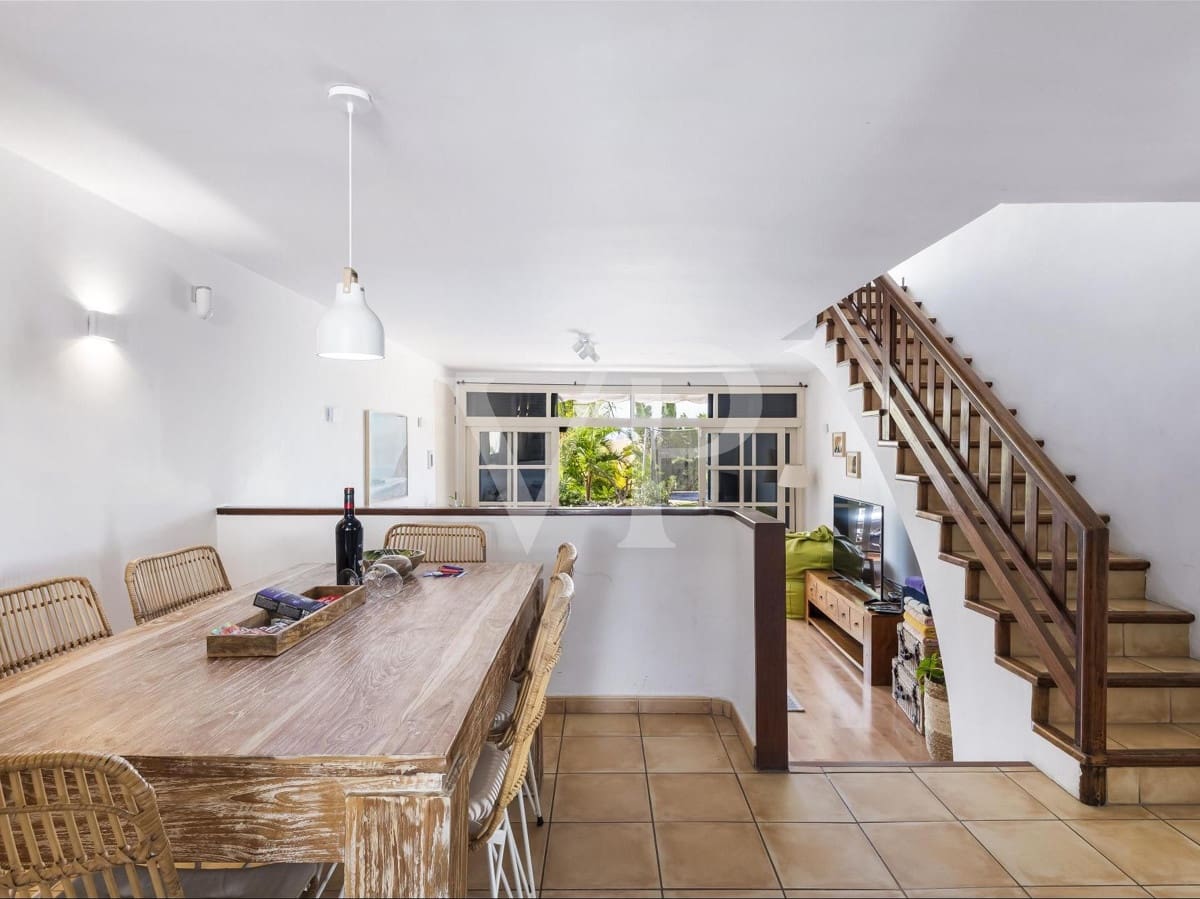 6 soveværelse Villa til salg i Playa de las Americas med swimmingpool - € 2.500.000 (Ref: 7190329)