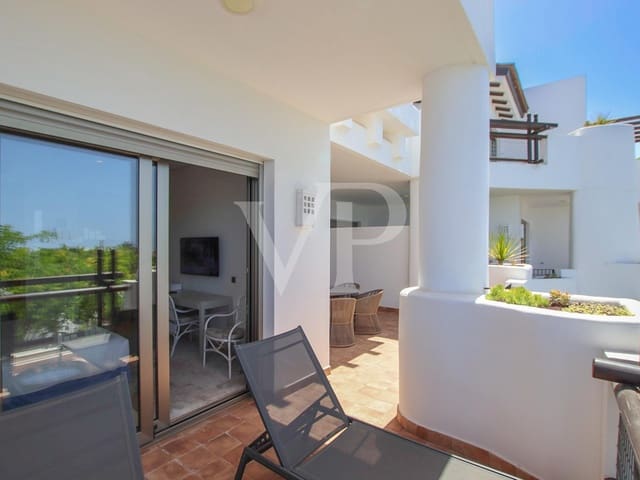 2 slaapkamer Flat te koop in Playa San Juan, Guía de Isora met zwembad - € 725.000 (Ref: 7573686)