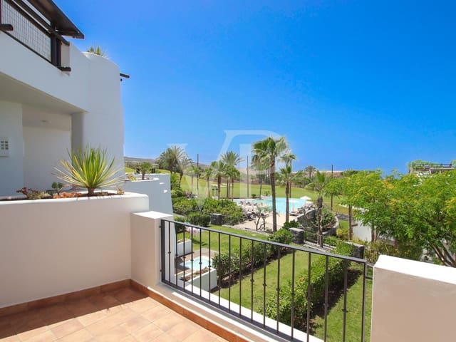 2 slaapkamer Flat te koop in Playa San Juan, Guía de Isora met zwembad - € 725.000 (Ref: 7573686)