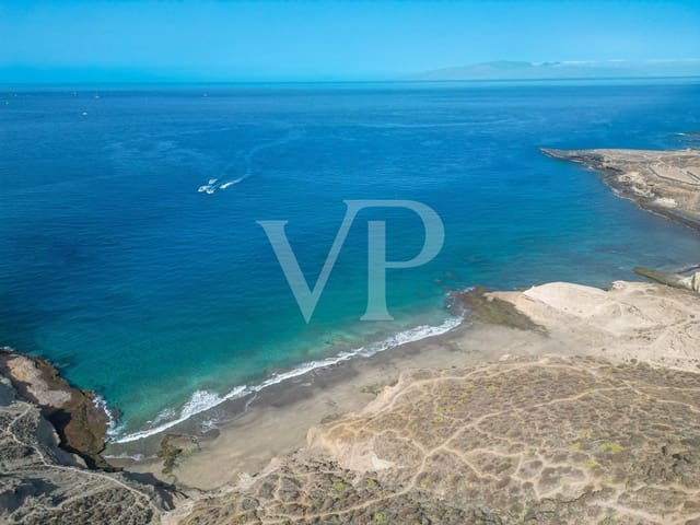 Undeveloped Land for sale in Playa del Duque, Adeje - € 2,650,000 (Ref: 7686868)