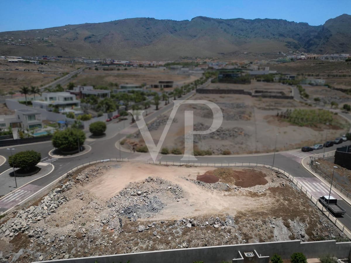 Terreno Non Edificato in vendita in Costa Adeje - 2.650.000 € (Rif: 7686868)