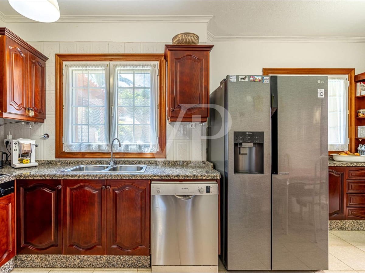 3 chambre Maison de Ville à vendre à Adeje avec piscine - 1 250 000 € (Ref: 7750582)