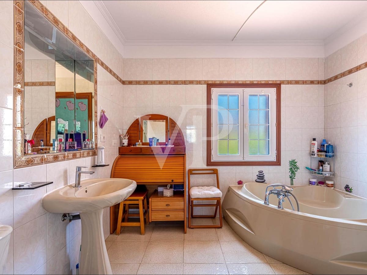 3 chambre Maison de Ville à vendre à Adeje avec piscine - 1 250 000 € (Ref: 7750582)