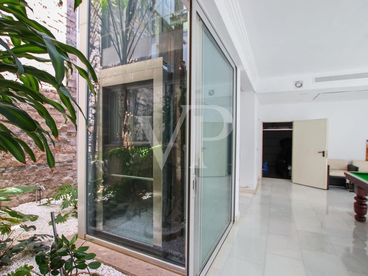 5 soverom Villa til salgs i Adeje med svømmebasseng - € 3 200 000 (Ref: 7803937)