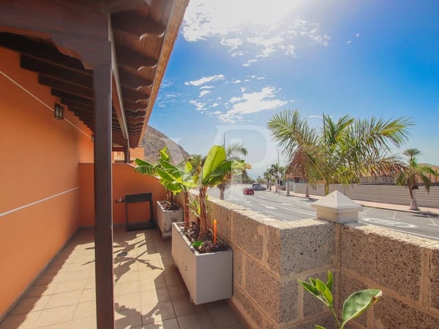 4 bedroom Townhouse for sale in Los Cristianos, Arona - € 775,000 (Ref: 7854158)