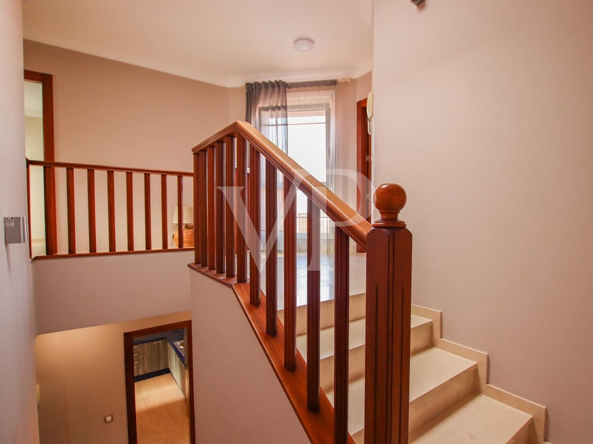 4 soveværelse Villa til salg i Los Cristianos med swimmingpool - € 795.000 (Ref: 7854159)