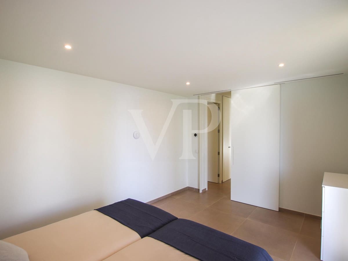 5 bedroom Villa for sale in Guia de Isora with pool - € 3,500,000 (Ref: 7942503)