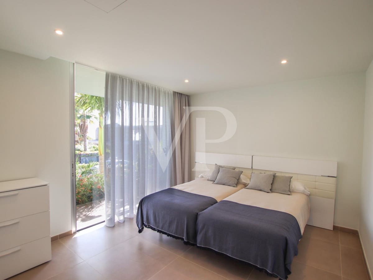 5 bedroom Villa for sale in Guia de Isora with pool - € 3,500,000 (Ref: 7942503)