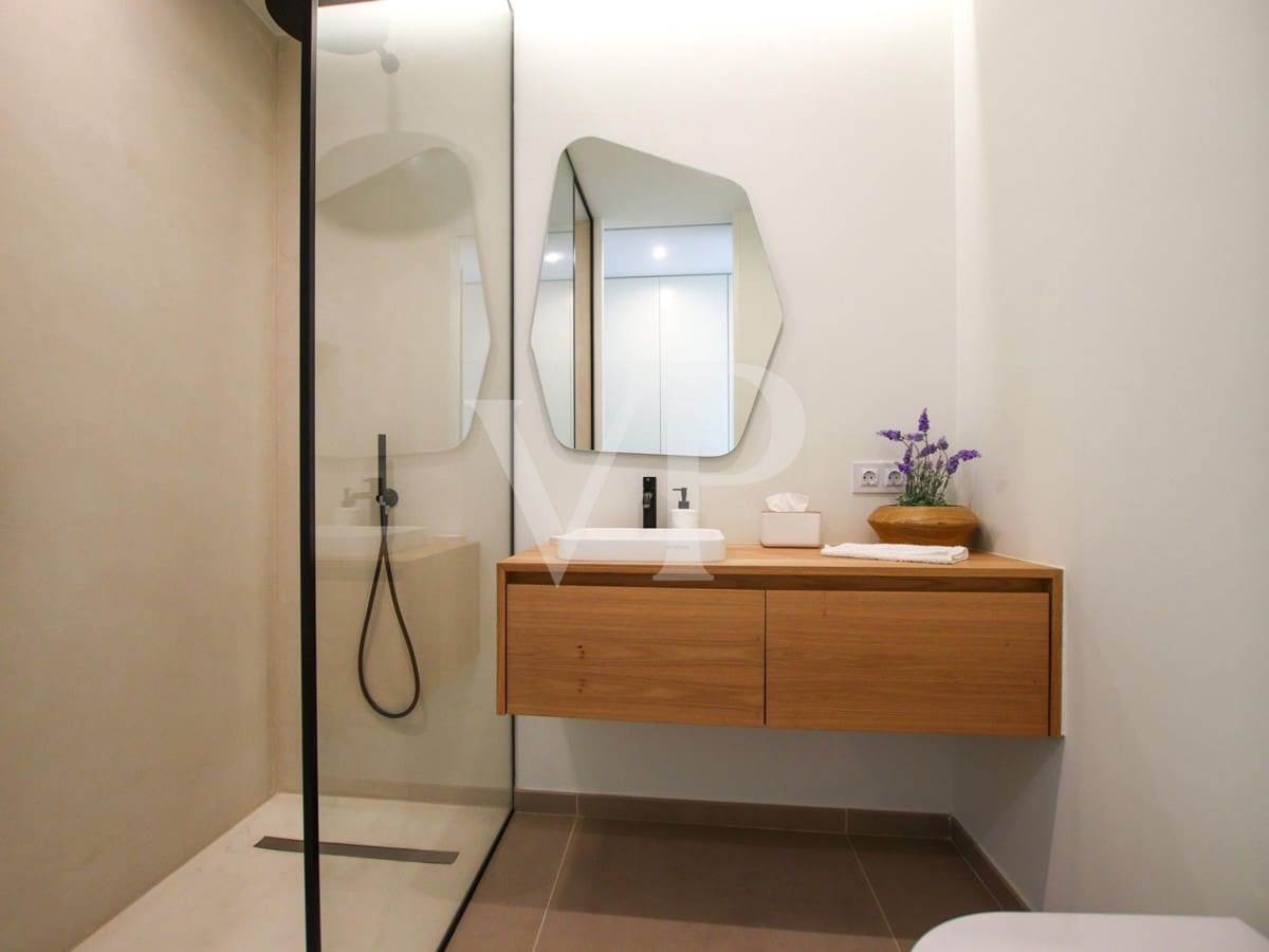 5 bedroom Villa for sale in Guia de Isora with pool - € 3,500,000 (Ref: 7942503)