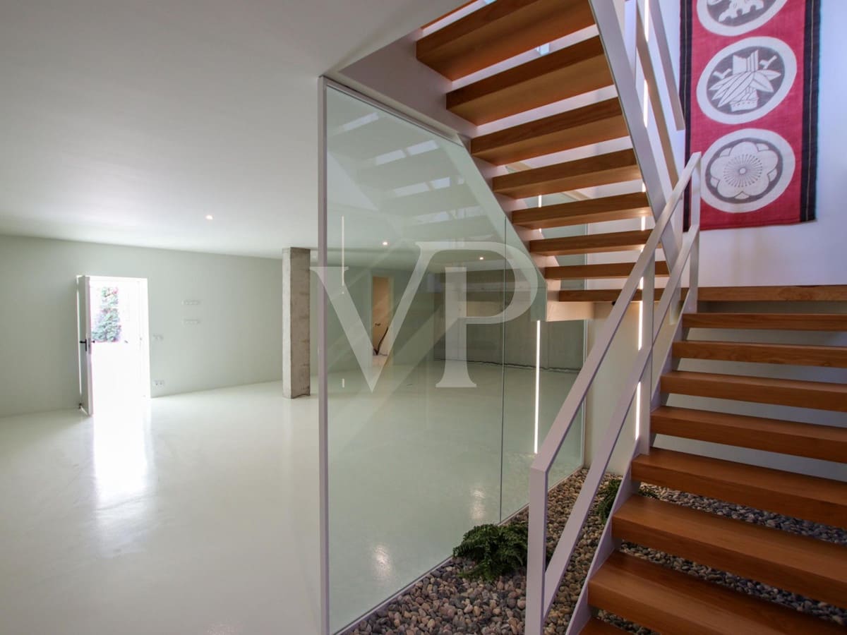 5 bedroom Villa for sale in Guia de Isora with pool - € 3,500,000 (Ref: 7942503)