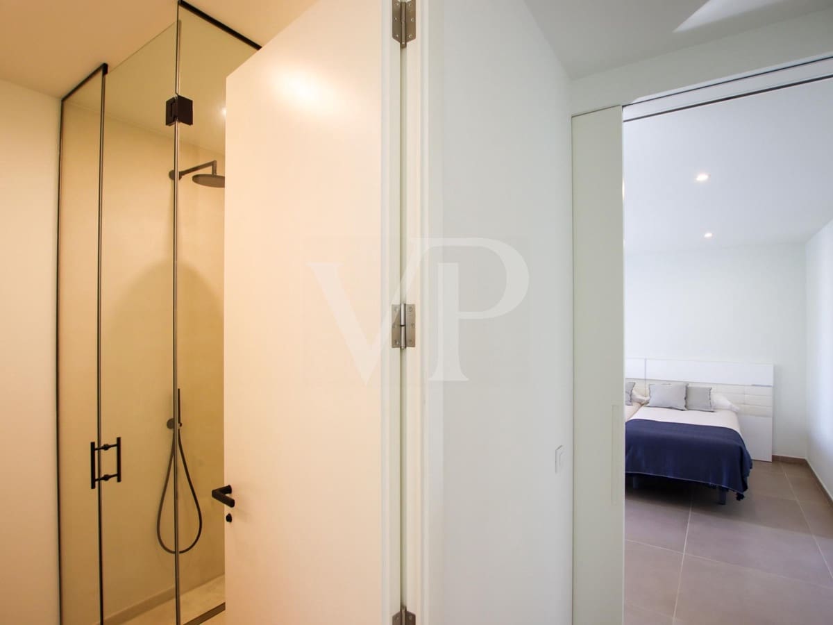 5 bedroom Villa for sale in Guia de Isora with pool - € 3,500,000 (Ref: 7942503)