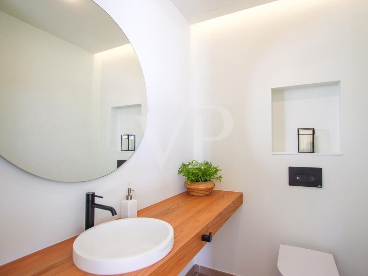 5 bedroom Villa for sale in Guia de Isora with pool - € 3,500,000 (Ref: 7942503)