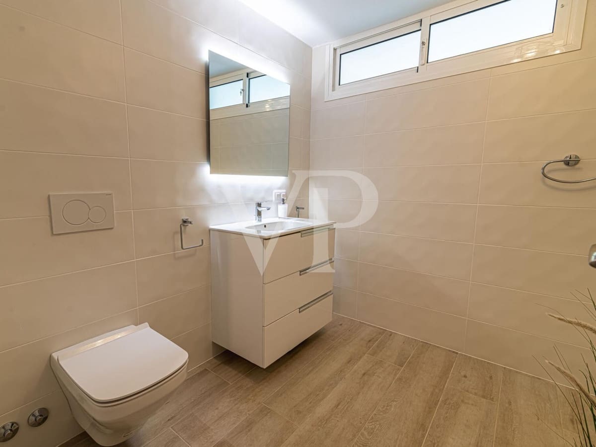 4 quarto Moradia para venda em Playa del Duque com piscina - 2 999 000 € (Ref: 7999188)