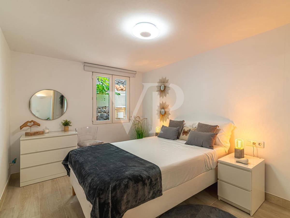 4 quarto Moradia para venda em Playa del Duque com piscina - 2 999 000 € (Ref: 7999188)