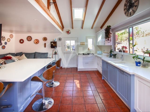 5 sypialnia Dom na sprzedaż w Casco Urbano, Adeje z basenem - 1 595 000 € (Ref: 8079433)