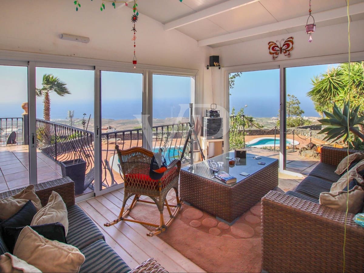 5 soverom Hus til salgs i Adeje med svømmebasseng - € 1 595 000 (Ref: 8079433)