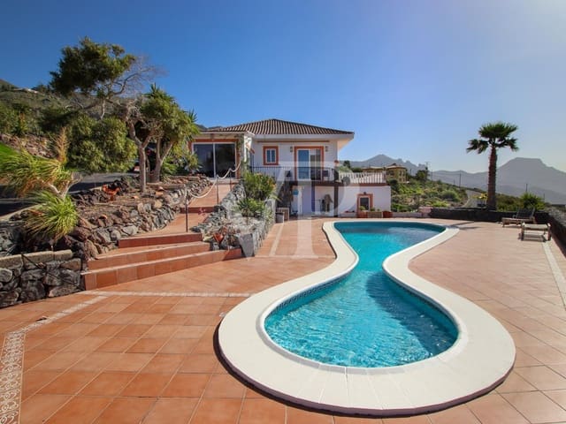 5 sypialnia Dom na sprzedaż w Casco Urbano, Adeje z basenem - 1 595 000 € (Ref: 8079433)