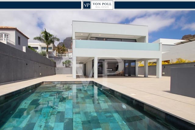 4 soveværelse Villa til salg i El Madroñal, Adeje med swimmingpool - € 1.900.000 (Ref: 8324475)