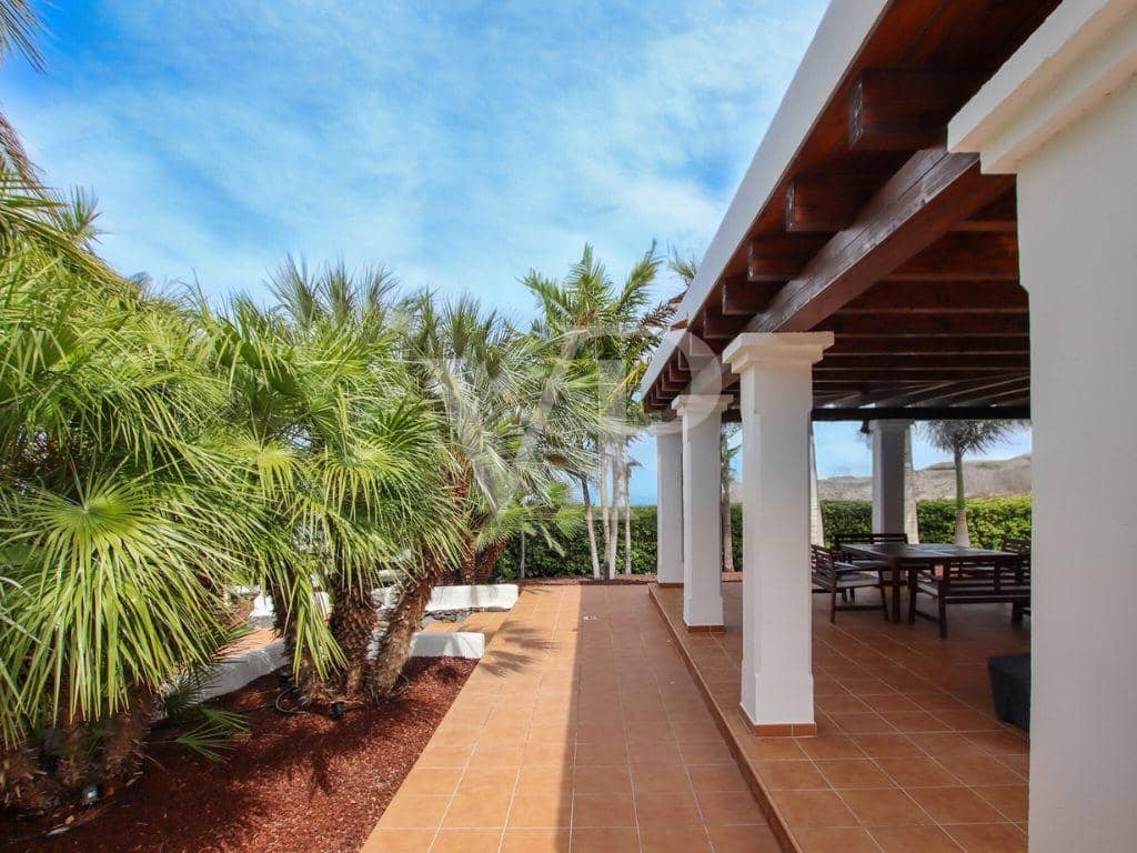 3 soverom Hus til salgs i Guia de Isora med svømmebasseng - € 1 450 000 (Ref: 8373380)